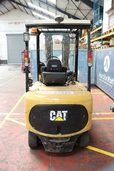 Cat EP35K-PAC - Elektrostapler: das Bild 5 Cat EP35K-PAC - Elektrostapler: das Bild 5