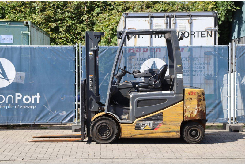 Caterpillar 2EP5000 - Elektrostapler: das Bild 2 Caterpillar 2EP5000 - Elektrostapler: das Bild 2