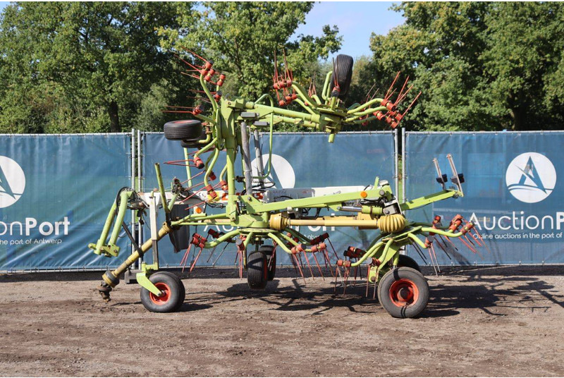 Claas Volto 1050 - Heuwender/ Wenderechen: das Bild 2 Claas Volto 1050 - Heuwender/ Wenderechen: das Bild 2
