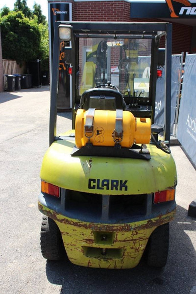 Clark - Treibgasstapler: das Bild 4 Clark - Treibgasstapler: das Bild 4