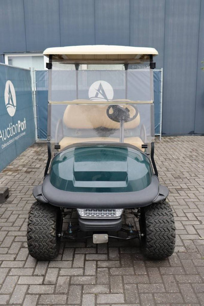 Club-car - Golfmobil: das Bild 2 Club-car - Golfmobil: das Bild 2