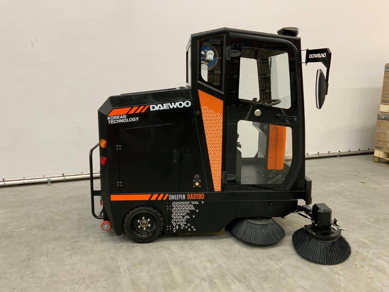Daewoo DAS100 - Kehrmaschine: das Bild 3 Daewoo DAS100 - Kehrmaschine: das Bild 3