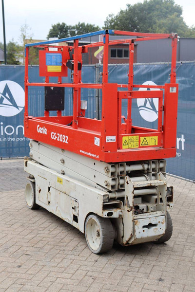 Genie GS-2032 - Scherenbühne: das Bild 4 Genie GS-2032 - Scherenbühne: das Bild 4