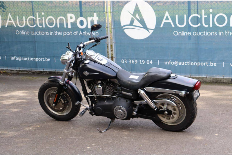 Harley-Davidson Dyna Fat Bob - Motorrad: das Bild 3 Harley-Davidson Dyna Fat Bob - Motorrad: das Bild 3