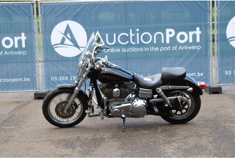 Harley-Davidson Dyna Super Glide - Motorrad: das Bild 2 Harley-Davidson Dyna Super Glide - Motorrad: das Bild 2