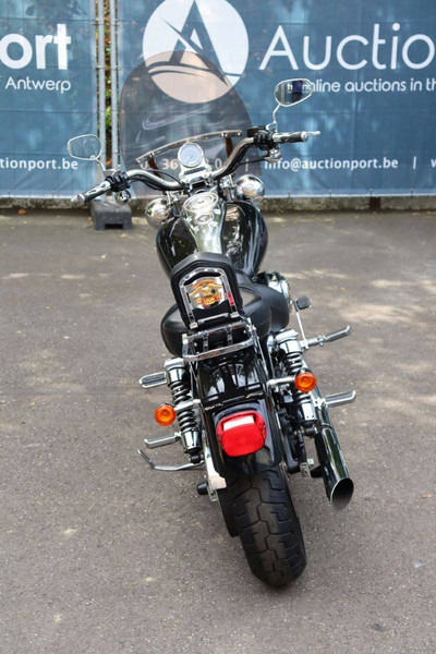 Harley-Davidson Dyna Super Glide Custom - Motorrad: das Bild 5 Harley-Davidson Dyna Super Glide Custom - Motorrad: das Bild 5