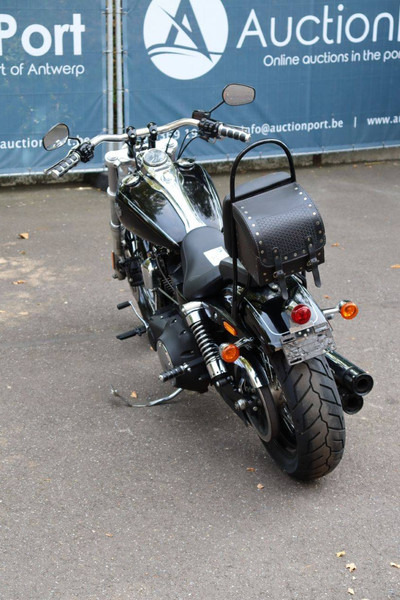 Harley-Davidson Dyna Wide Glide - Motorrad: das Bild 4 Harley-Davidson Dyna Wide Glide - Motorrad: das Bild 4