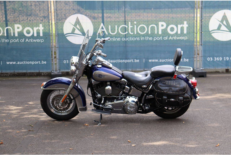 Harley-Davidson Heritage Softail Classic - Motorrad: das Bild 2 Harley-Davidson Heritage Softail Classic - Motorrad: das Bild 2