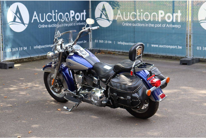 Harley-Davidson Heritage Softail Classic - Motorrad: das Bild 3 Harley-Davidson Heritage Softail Classic - Motorrad: das Bild 3