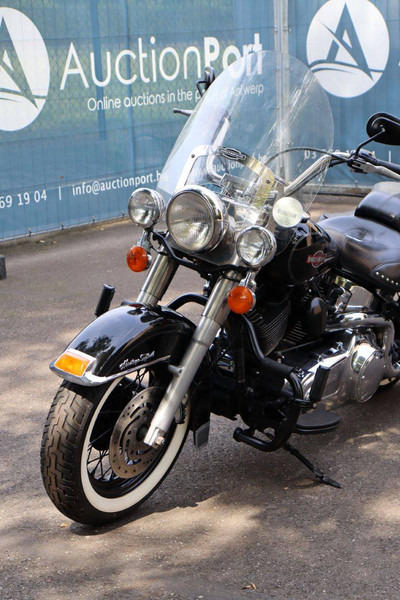 Motorrad Harley-Davidson Heritage Softail Classic: das Bild 12
