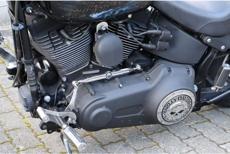 Motorrad Harley-Davidson Softail Night Train FXSTB: das Bild 15