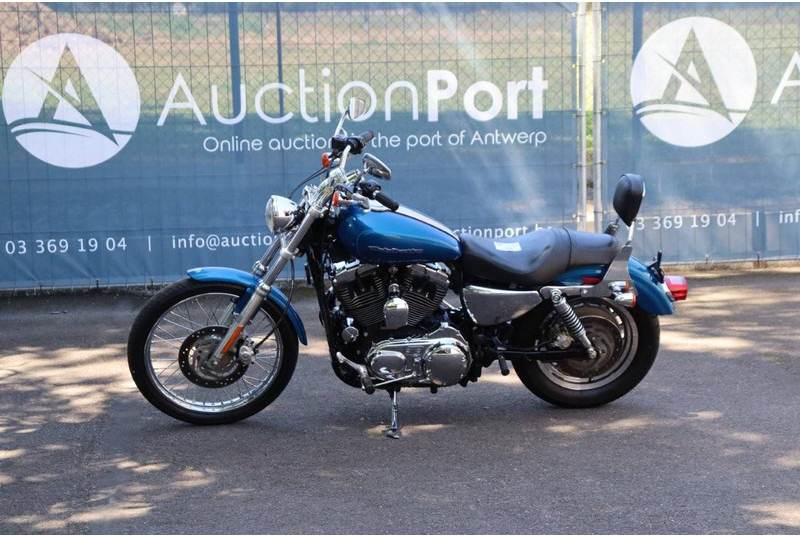 Harley-Davidson Sporster XL1200 Custom - Motorrad: das Bild 1 Harley-Davidson Sporster XL1200 Custom - Motorrad: das Bild 1