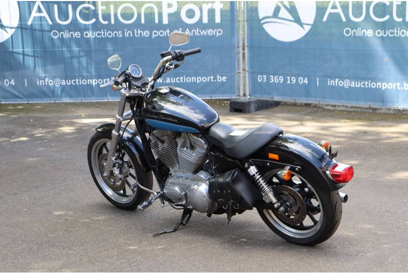 Harley-Davidson Sportster XL883 - Motorrad: das Bild 3 Harley-Davidson Sportster XL883 - Motorrad: das Bild 3