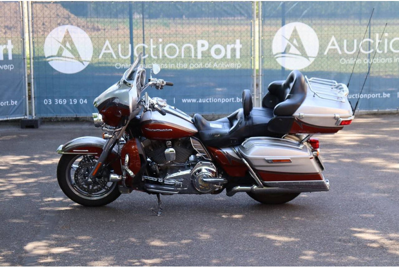 Harley-Davidson Ultra Classic CVO - Motorrad: das Bild 2 Harley-Davidson Ultra Classic CVO - Motorrad: das Bild 2