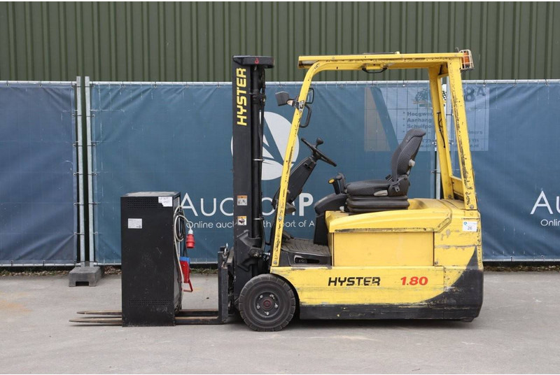 Hyster J1.80 XMT - Elektrostapler: das Bild 2 Hyster J1.80 XMT - Elektrostapler: das Bild 2
