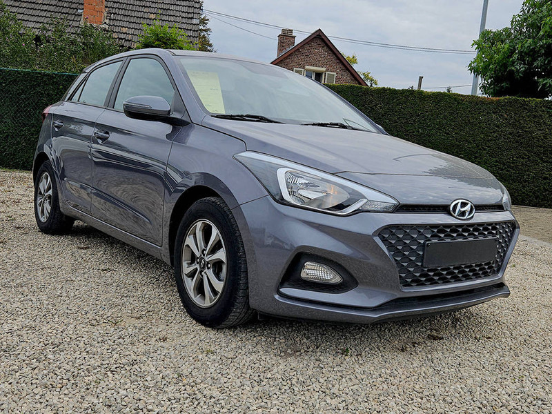 Hyundai i20 1.2 - Limousine: das Bild 5 Hyundai i20 1.2 - Limousine: das Bild 5