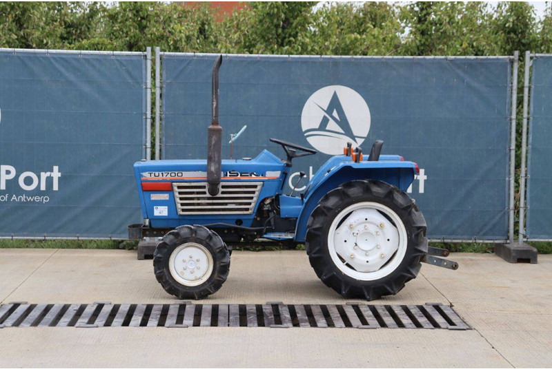 Iseki TU1700 - Traktor: das Bild 2 Iseki TU1700 - Traktor: das Bild 2