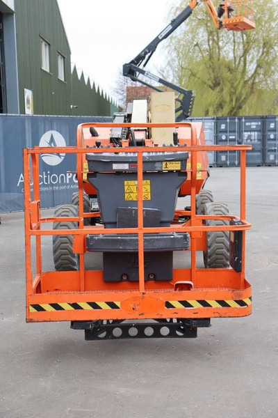Gelenkarmbühne JLG 340AJ: das Bild 7