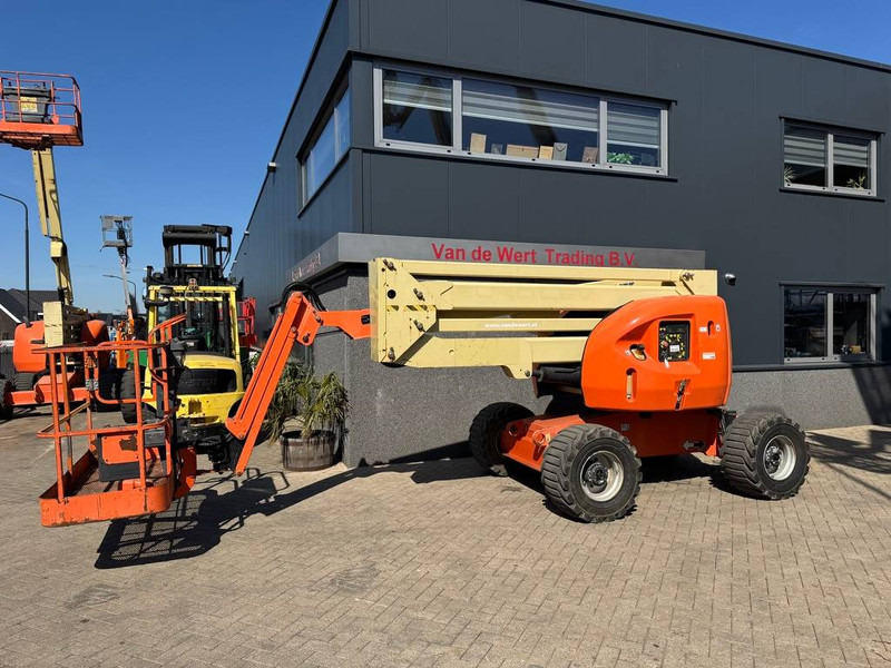 JLG 450AJ - Gelenkarmbühne: das Bild 1 JLG 450AJ - Gelenkarmbühne: das Bild 1