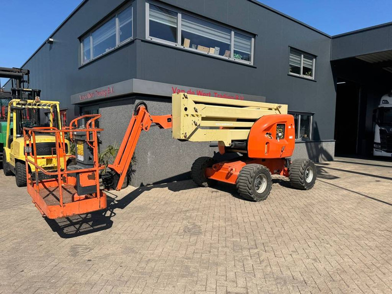 JLG 450AJ - Gelenkarmbühne: das Bild 3 JLG 450AJ - Gelenkarmbühne: das Bild 3