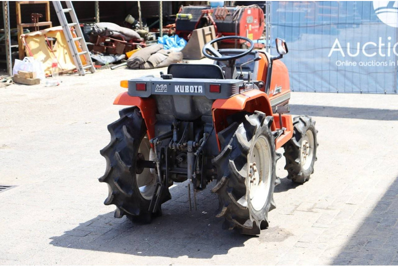 Traktor Kubota ASTE A-15: das Bild 6