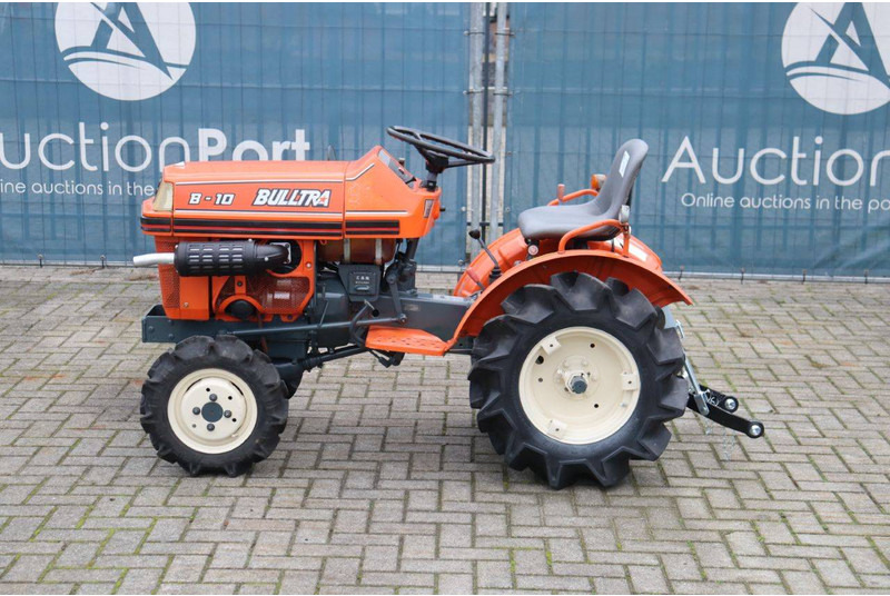 Kubota B5001 - Traktor: das Bild 2 Kubota B5001 - Traktor: das Bild 2