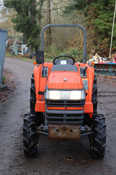 Traktor Kubota GT19: das Bild 8
