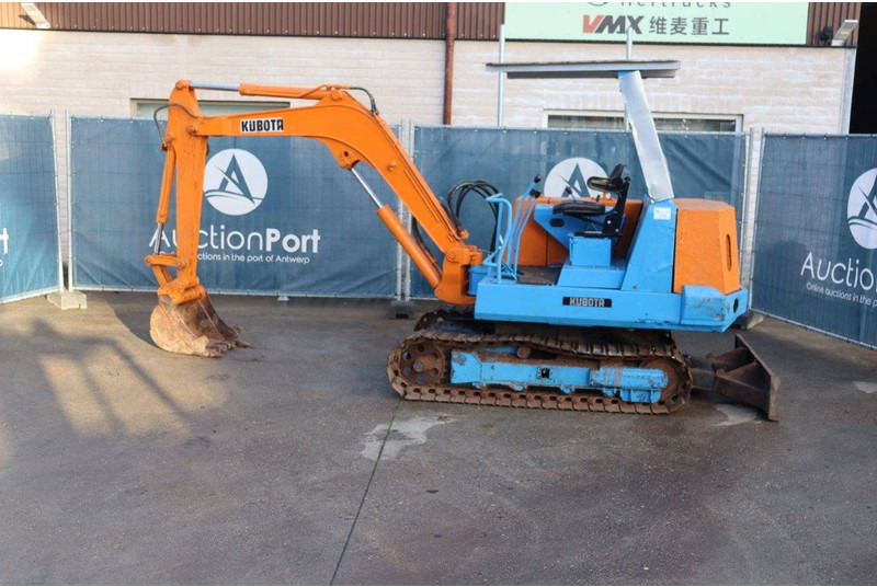 Kubota KH-033 - Kettenbagger: das Bild 2 Kubota KH-033 - Kettenbagger: das Bild 2