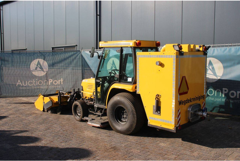 Kubota Version STV40 - Traktor: das Bild 3 Kubota Version STV40 - Traktor: das Bild 3