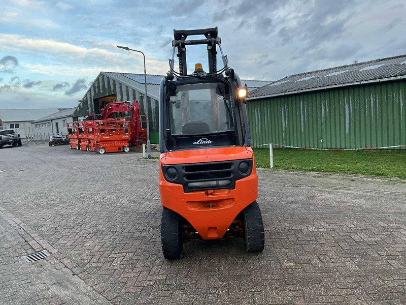 Linde H30 - Dieselstapler: das Bild 2 Linde H30 - Dieselstapler: das Bild 2