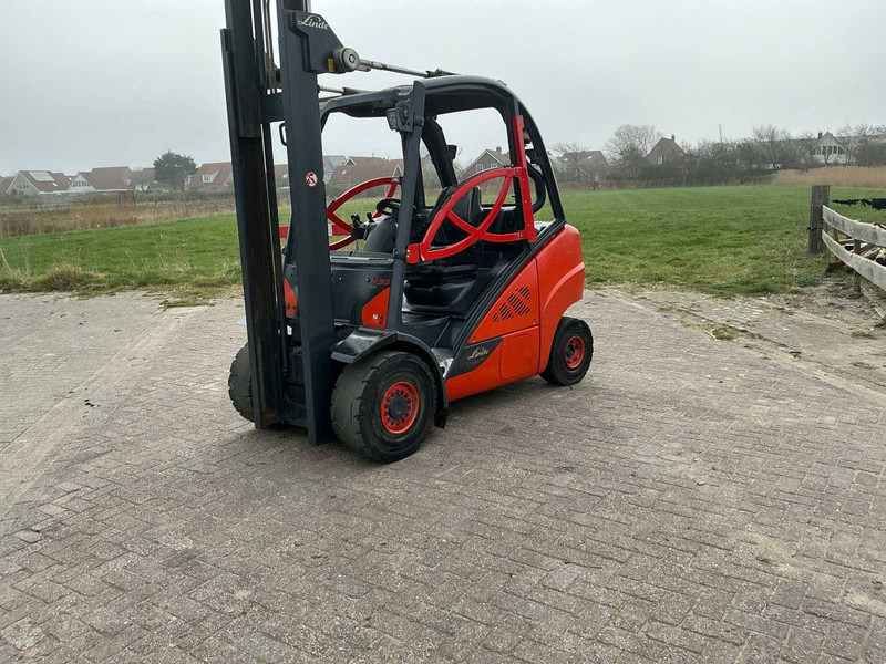 Linde H30D-02 - Dieselstapler: das Bild 3 Linde H30D-02 - Dieselstapler: das Bild 3