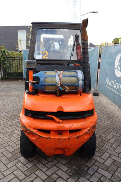 Linde H30T-03 - Treibgasstapler: das Bild 5 Linde H30T-03 - Treibgasstapler: das Bild 5