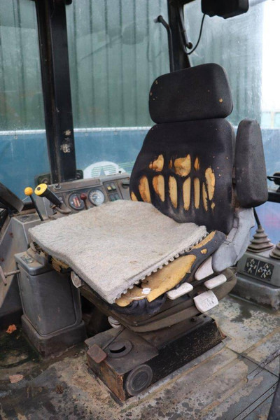 Baggerlader Massey Ferguson 860: das Bild 19