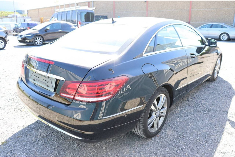 Mercedes-Benz E-Klasse 200 - PKW: das Bild 5 Mercedes-Benz E-Klasse 200 - PKW: das Bild 5