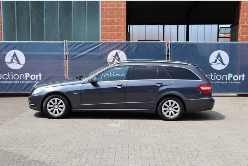 Mercedes-Benz E-Klasse 200 GCI - PKW: das Bild 2 Mercedes-Benz E-Klasse 200 GCI - PKW: das Bild 2