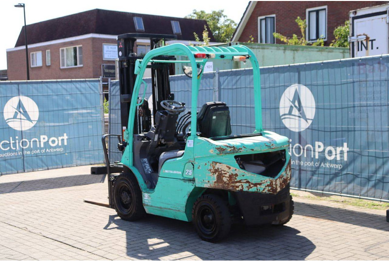 Mitsubishi FD25N - Dieselstapler: das Bild 4 Mitsubishi FD25N - Dieselstapler: das Bild 4