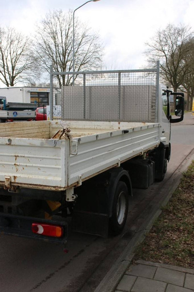 Nissan NT500 - Pritsche LKW: das Bild 5 Nissan NT500 - Pritsche LKW: das Bild 5