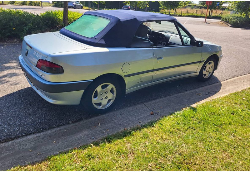 Peugeot 306 Cabriolet 1.6 Automatic - Limousine: das Bild 4 Peugeot 306 Cabriolet 1.6 Automatic - Limousine: das Bild 4