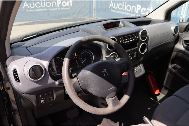 Kastenwagen Peugeot Partner: das Bild 19