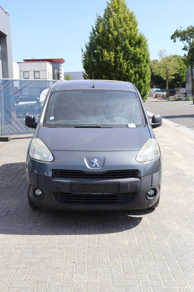 Kastenwagen Peugeot Partner: das Bild 8