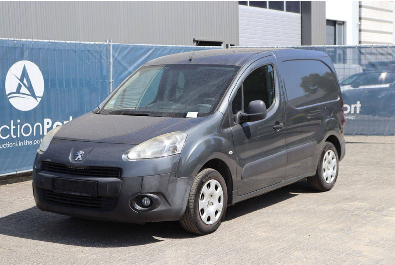 Kastenwagen Peugeot Partner: das Bild 9