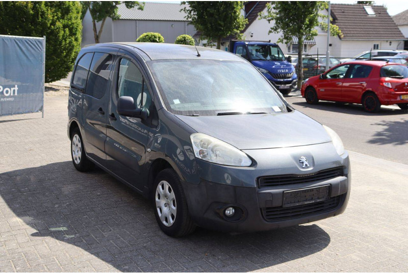 Kastenwagen Peugeot Partner: das Bild 7