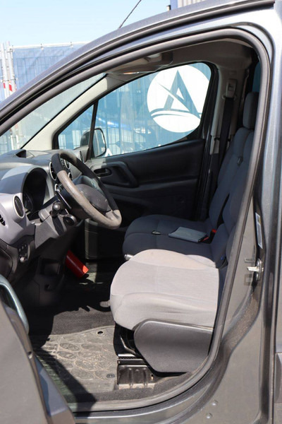 Kastenwagen Peugeot Partner: das Bild 17