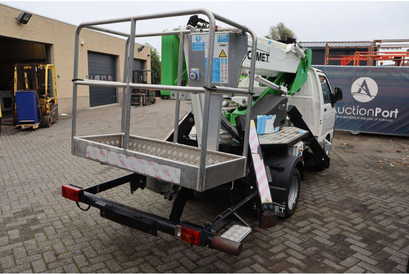 LKW mit Arbeitsbühne Piaggio Porter Maxxi: das Bild 6 LKW mit Arbeitsbühne Piaggio Porter Maxxi: das Bild 6