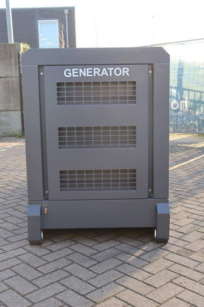 Ricardo GF2-W50 - Stromgenerator: das Bild 4 Ricardo GF2-W50 - Stromgenerator: das Bild 4