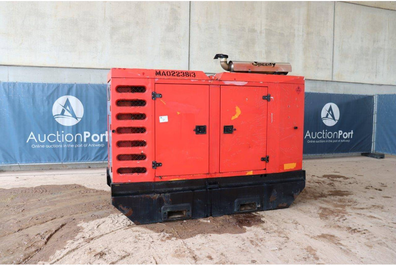 SDMO R110 - Stromgenerator: das Bild 1 SDMO R110 - Stromgenerator: das Bild 1