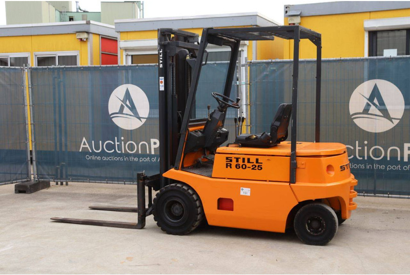 Still R 60-25 - Elektrostapler: das Bild 3 Still R 60-25 - Elektrostapler: das Bild 3