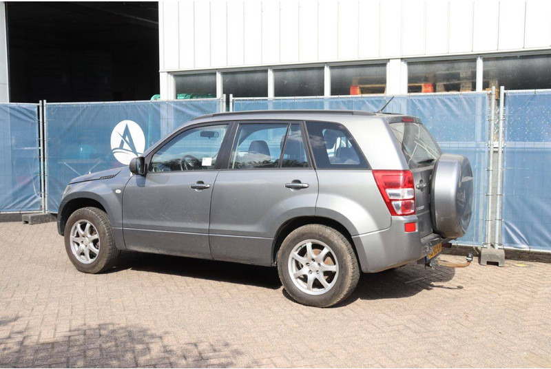 Suzuki Grand Vitara - Limousine: das Bild 3 Suzuki Grand Vitara - Limousine: das Bild 3
