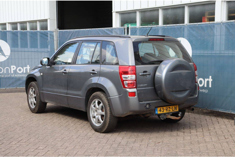 Suzuki Grand Vitara - Limousine: das Bild 4 Suzuki Grand Vitara - Limousine: das Bild 4