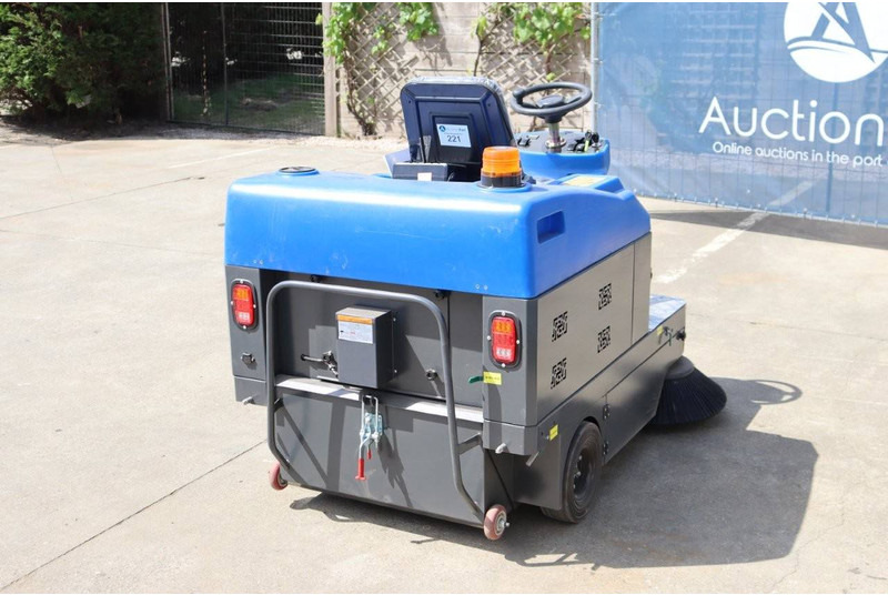Sweep V-130 - Kehrmaschine: das Bild 5 Sweep V-130 - Kehrmaschine: das Bild 5